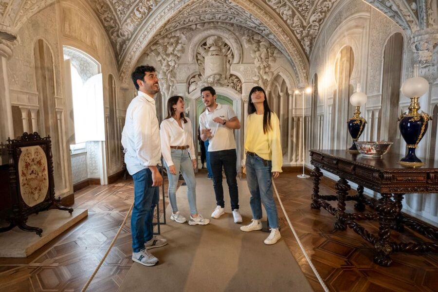 From Lisbon: Sintra with Pena Palace and Cabo da Roca by 4WD - Who should choose this Sintra tour?