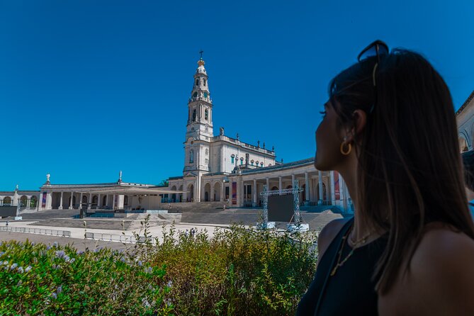 From Lisbon: Small Group to Pena Palace, Nazaré & Fátima - Why this route works in one long day
