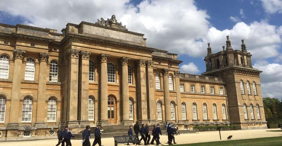 From Oxford: Blenheim Palace Guided Tour - Exploring the grounds with a private guide