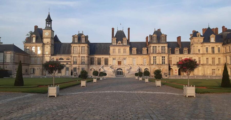 From Paris: Fontainebleau & Vaux-le-Vicomte Private Tour - Should you book this tour?