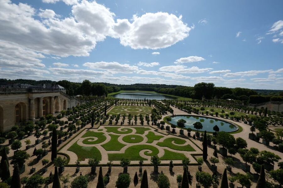 From Paris: Versailles Palace and Gardens Guided Day Trip - The 1:45 PM visit to the King’s Private Apartments