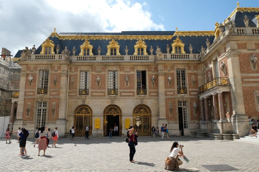 From Paris: Versailles Palace and Gardens Guided Day Trip - Who should book this Versailles tour?