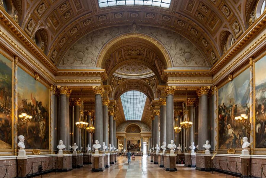 From Paris: Versailles Palace & Gardens with Transportation - From Paris to the gates of Versailles