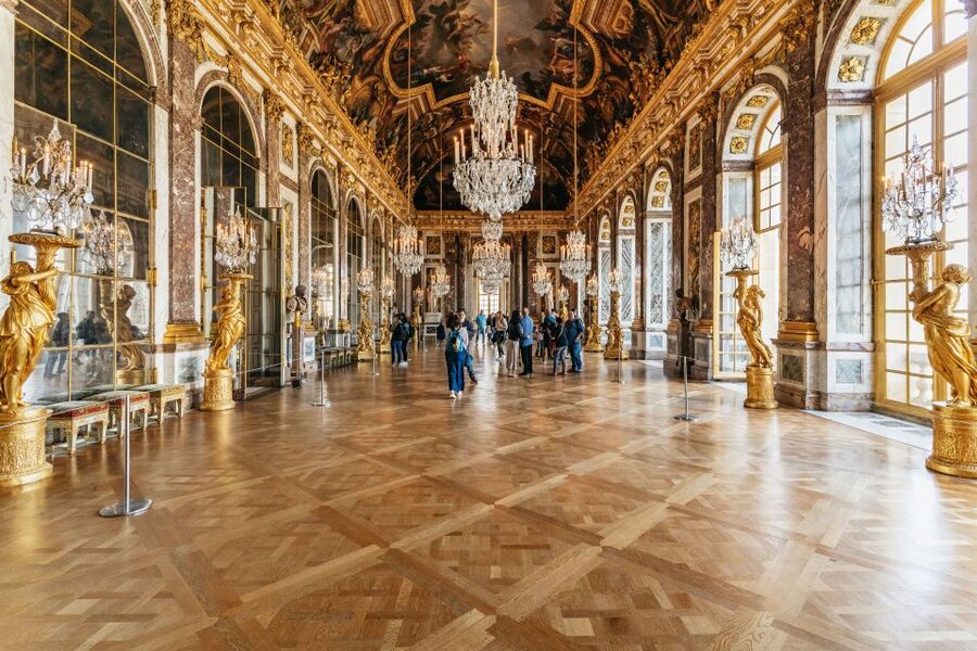 From Paris: Versailles Palace Guided Tour & Gardens Access - Key points to know before booking