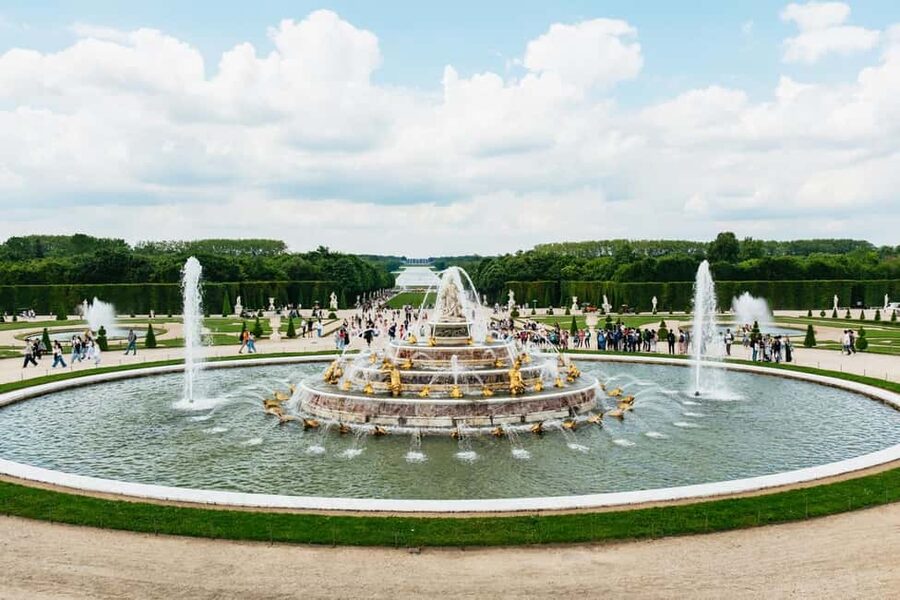 From Paris: Versailles Palace Guided Tour & Gardens Access - My verdict: book it for guidance and convenience