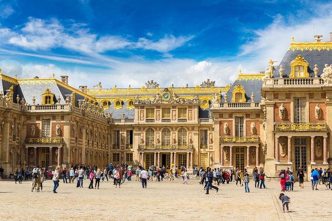From Paris: Versailles Palace Guided Tour with Gardens Access - Inside the palace: the State Apartments and royal chapel