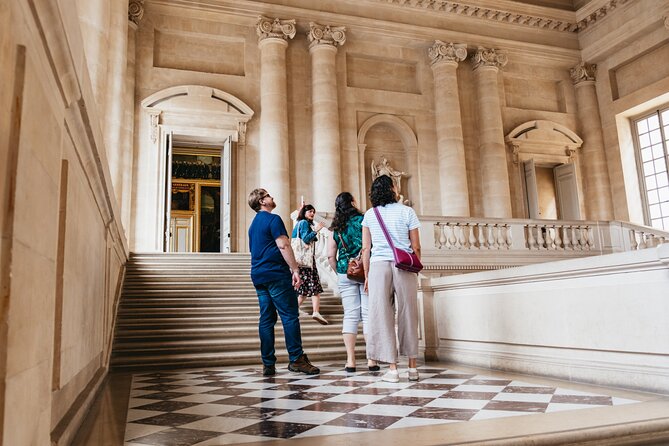 From Paris: Versailles Palace Live Tour with Gardens Access - Why the bus from Paris is useful