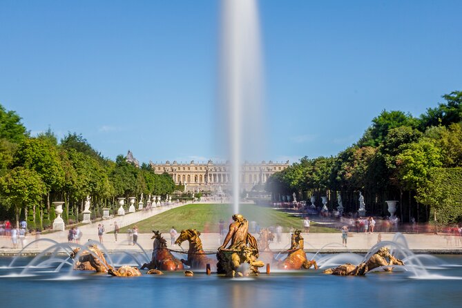 From Paris: Versailles Palace Live Tour with Gardens Access - Who should book this Versailles visit?
