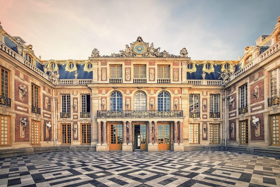 From Paris: Versailles Palace Self Guided & Gardens tickets - Crowds, weather, and the best departure time