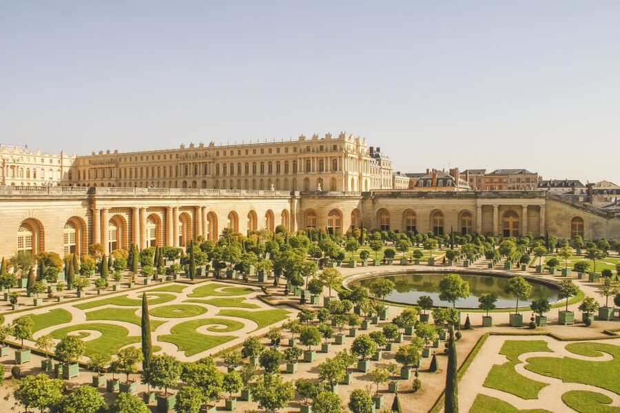 From Paris: Versailles Palace Self Guided & Gardens tickets - Who should choose this Versailles trip?