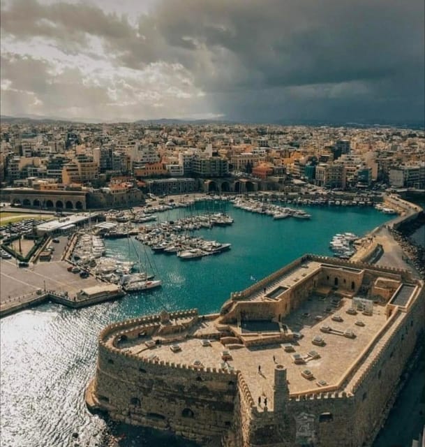 From Rethymno: Day trip to KNOSSOS PALACE and HERAKLION CITY - The short transfer into Heraklion