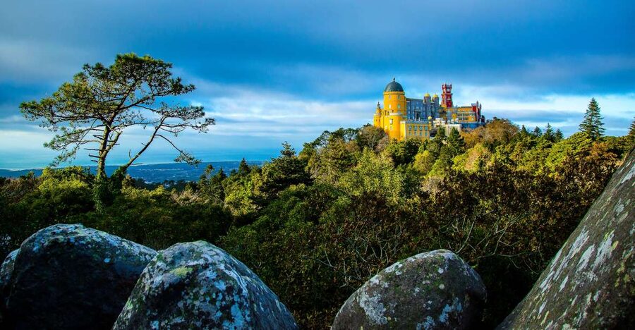 From Sintra: Pena Palace Guided Tour - Meeting at Largo Vasco da Gama