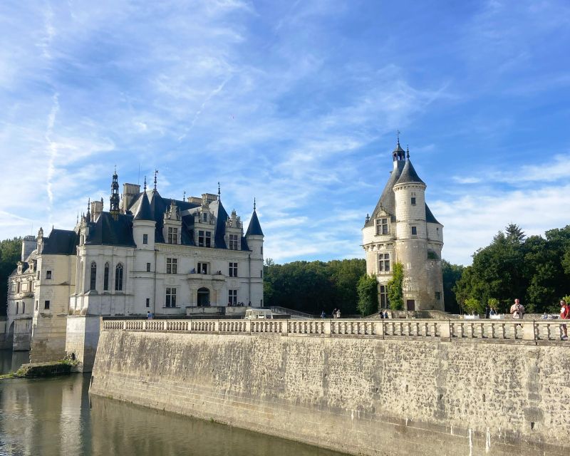 From Tours: Chambord, Chenonceau & Lunch at Family Chateau - Chenonceau: a château stretched across the river