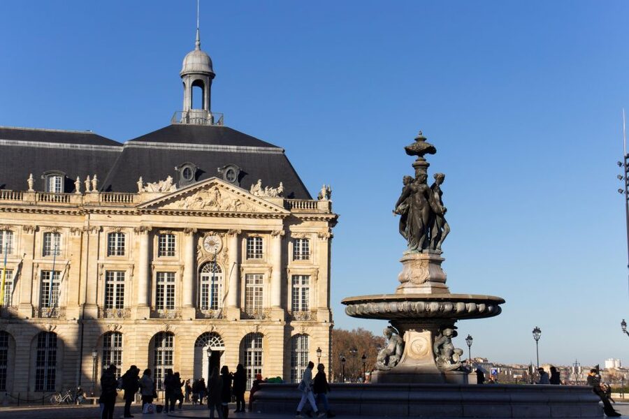 Full-Day Bordeaux gourmet tour & 2 chateau Medoc - What the $222 price delivers