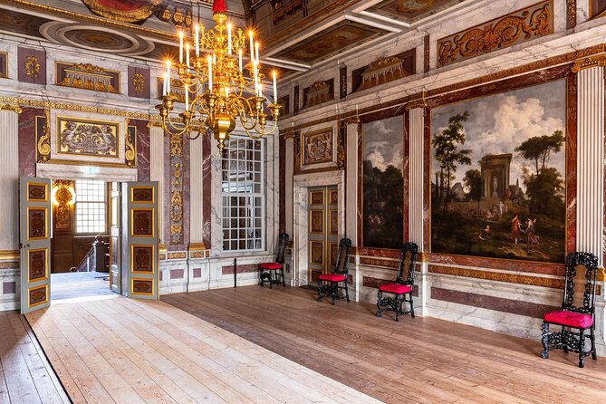 Full-Day Private Historic Royal Tour around Palaces and Castles - Meeting your guide in Amsterdam