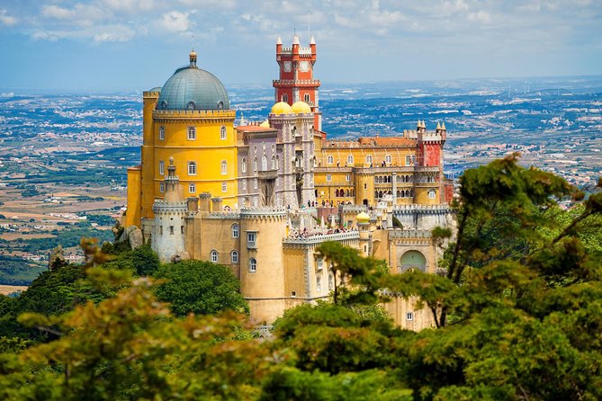 Full-Day Private Sintra Tour with Wine Tasting and Pena Palace - Why this private Sintra day works so well from Lisbon