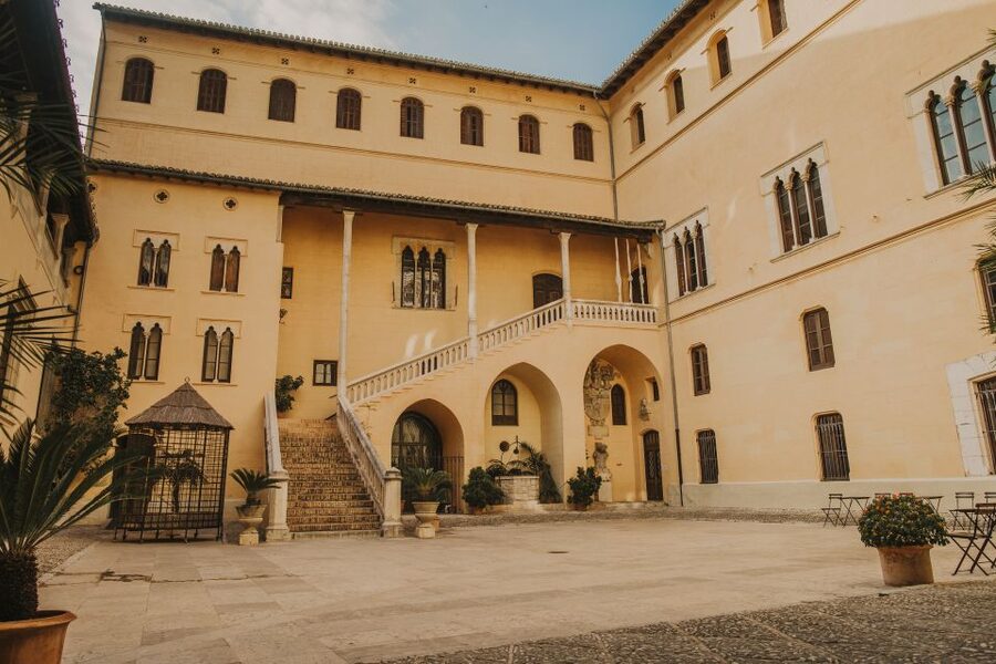 Gandia: Ducal Palace Entry Ticket with Audio Guide - Entering a palace shaped by three architectural periods