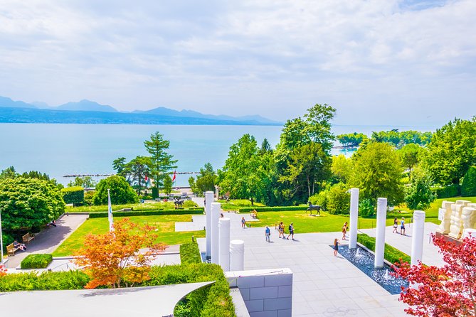 Geneva to Lausanne, Montreux and Château Chillon Private Tour - Two hours in Montreux