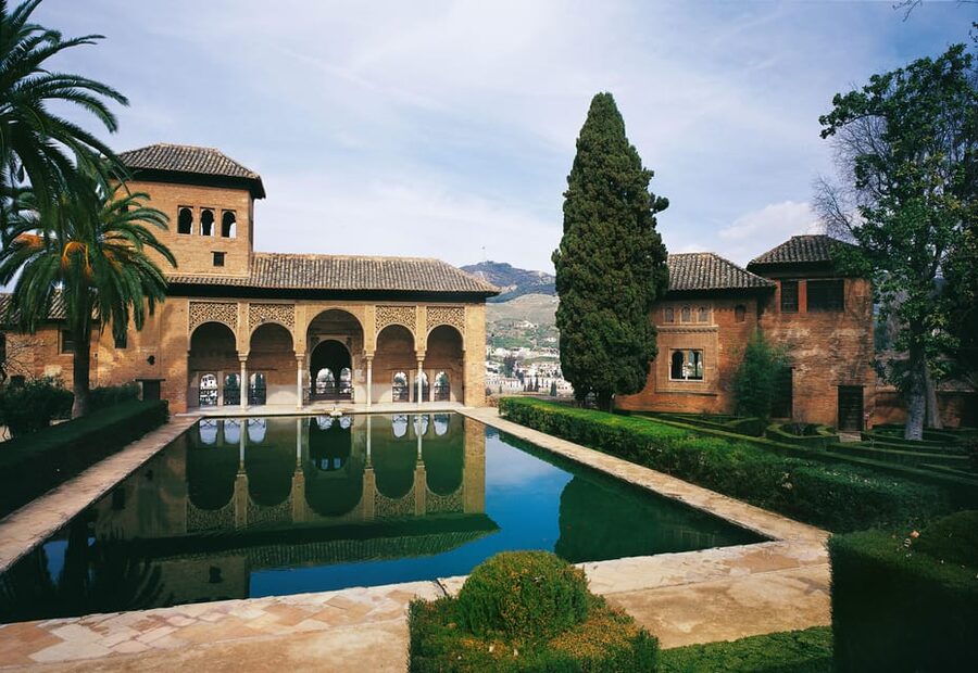 Granada: Alhambra, Alcazaba, and Nasrid Palaces Tour - The Alcazaba and views over Albaicin