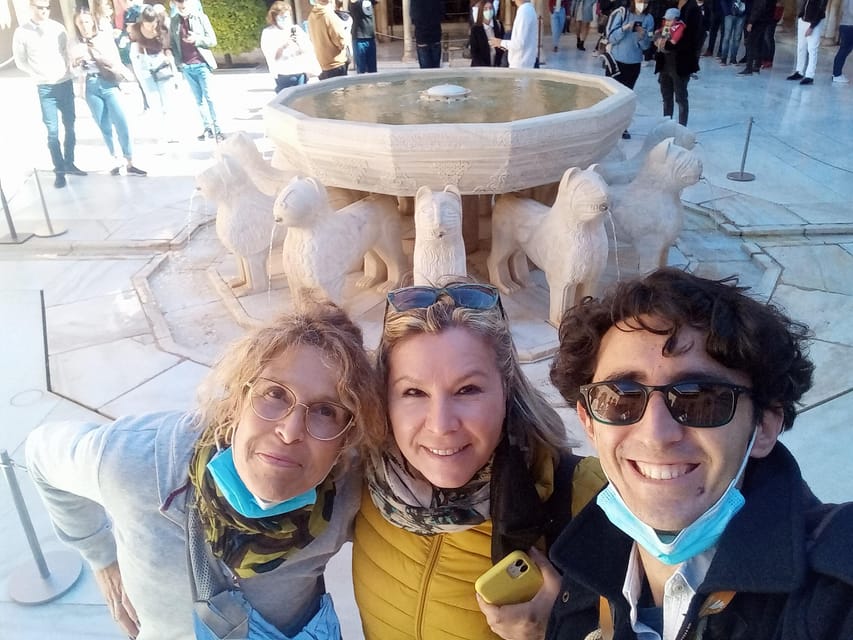 Granada: Alhambra, Alcazaba, and Nasrid Palaces Tour - The Nasrid Palaces deserve the longest visit