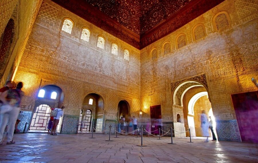 Granada: Alhambra and Nasrid Palaces Private Tour - The Mosque Baths and overlooked details