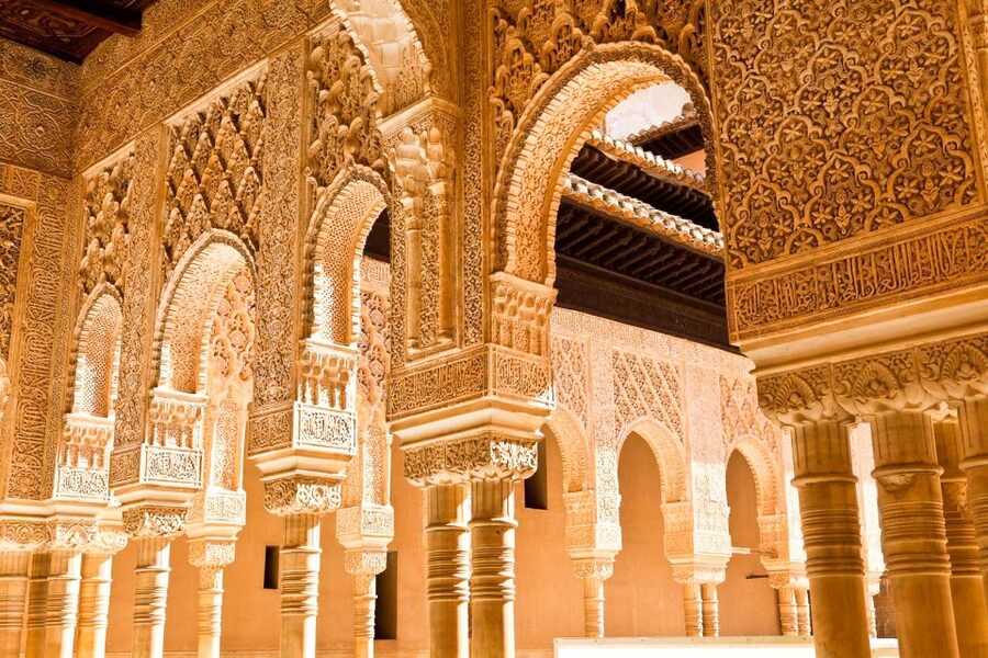 Granada: Alhambra and Nasrid Palaces Small Guided Tour - Meeting at the Alhambra Welcome Center