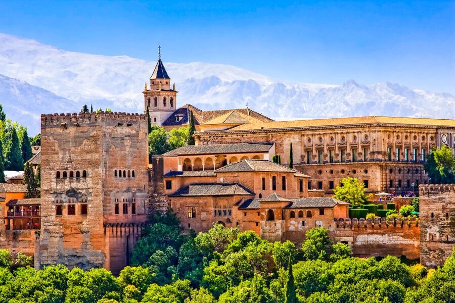Granada: Alhambra & Nasrid Palaces Tour with Tickets - Palace of Charles V: a later layer of the site