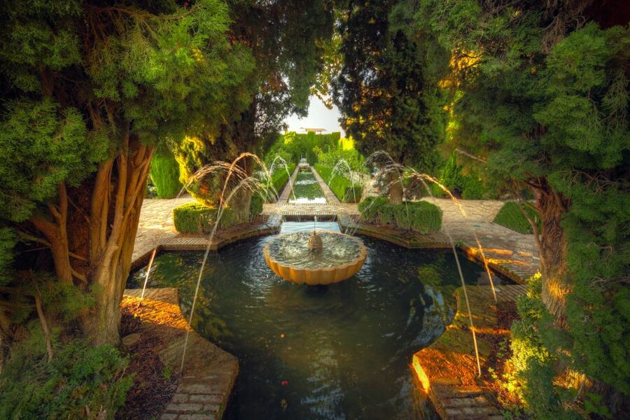 Granada: Alhambra Palace Guided Tour - What this Alhambra tour really includes
