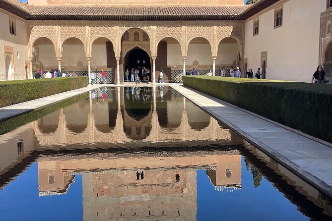 Granada : Private Alhambra Tour + Nazaries Palaces (VIP) - The ticket problem you should take seriously