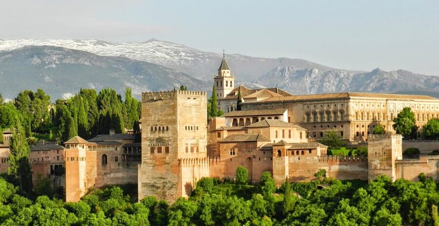Granada: Tour of Alhambra, Generalife, and Nasrid Palaces - Why a guide matters inside the Alhambra