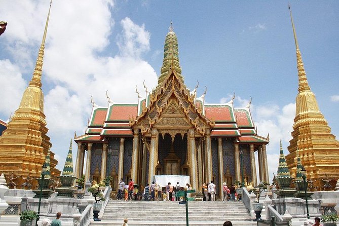 Grand Palace & Temples of Bangkok with experienced guide - Is the $22.18 price good value?
