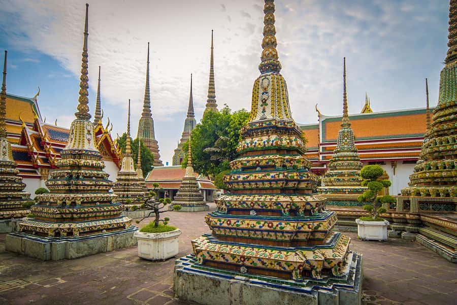 Grand Palace, Wat Pho, and Wat Arun: Guided Tour in Spanish - How the transport and timing affect the day