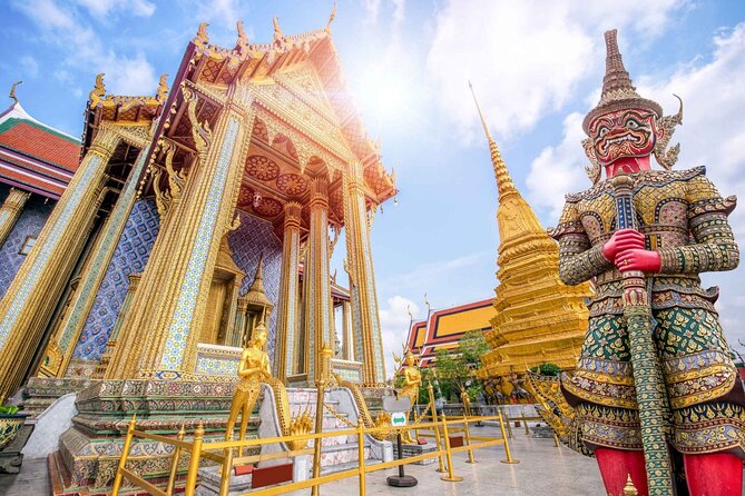 Grand Palace, Wat Phra Kaew, Wat Pho and Wat Arun Walking Tour From Bangkok - The Grand Palace: Bangkok’s grand opening act