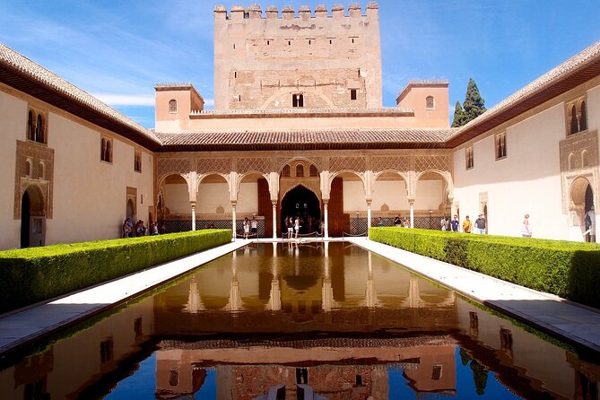 Guided Tour Alhambra, Generalife and Alcazaba without Nasrid Palaces - What this Alhambra tour really covers