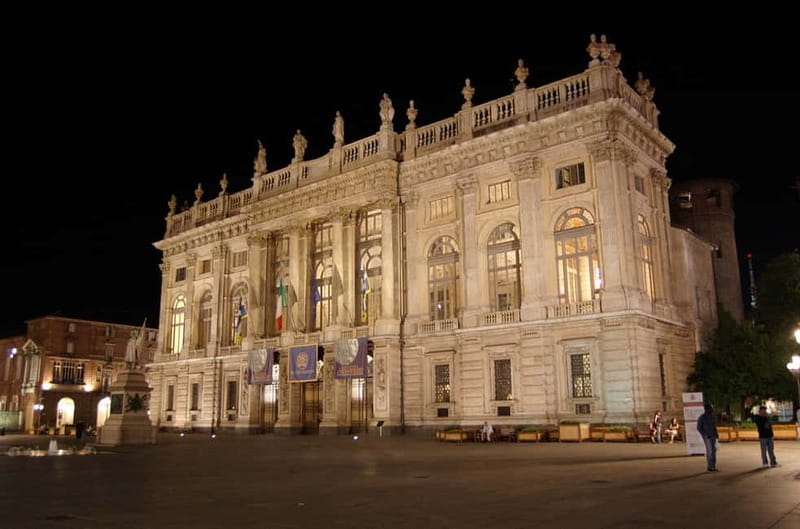 Guided tour of Palazzo Madama with small groups - Royal Rooms and Eighteenth-Century Splendor