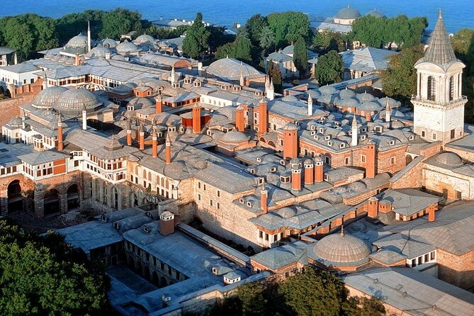 Guided Tour to Topkapi Palace with Skip-the-Line Entry Ticket - Why Topkapi Palace deserves your afternoon