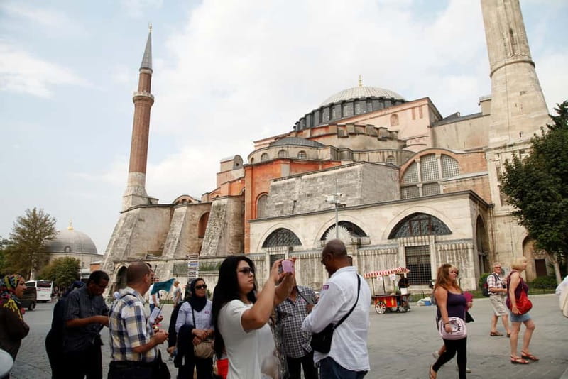 Hagia Sophia, Topkapı Palace, Blue Mosque Guided Small Group - Hagia Sophia: A Building with Several Lives