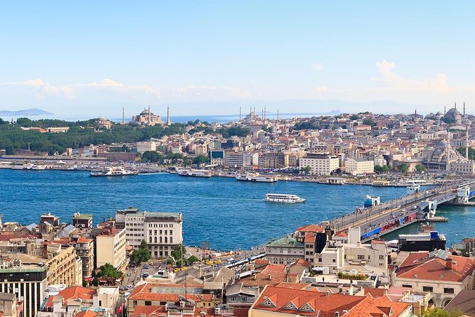 Half-Day Afternoon Istanbul Asia Tour With Beylerbeyi Palace - Crossing the Bosphorus Bridge between continents