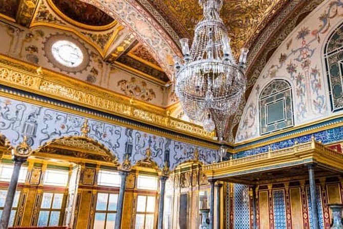 Half Day Afternoon Istanbul Tour Topkapi Palace and Grand Bazaar - From imperial court to covered market