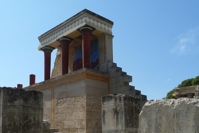 Half Day Private Tour to Knossos Palace (Skip the line) & Panoramic City Tour - Heraklion’s Venetian center adds a different chapter