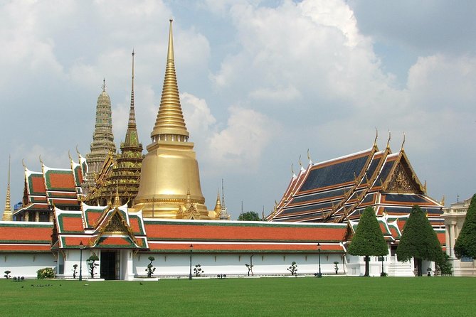 Half Day Royal Grand Palace (join in) - What the guide adds to the palace visit