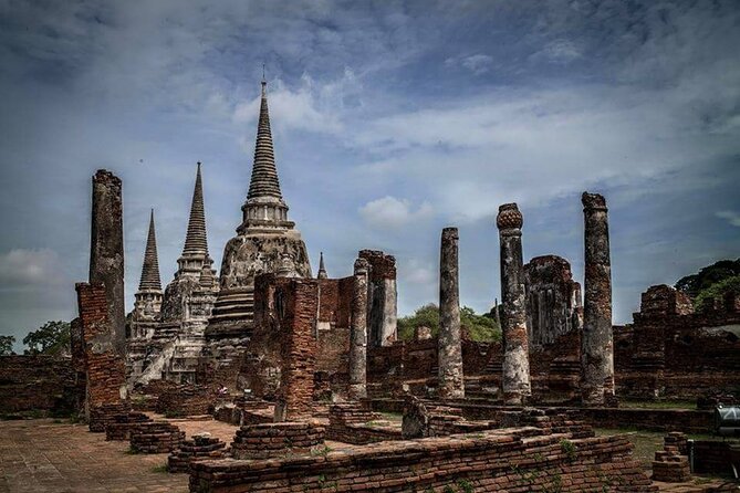 Half-Day Tour : PRIVATE Grand Palace & Temples - The 5.5-ton Buddha at Wat Traimit