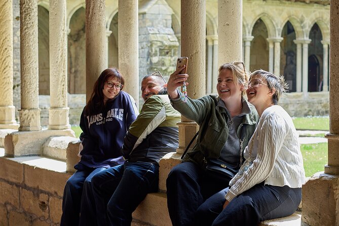 Half day tour Saint-Emilion : Village & Château with wine tasting - One château, three wines, and a small food pairing