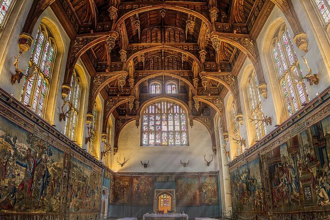 Hampton Court Palace Private Tour - Secrets of Henry VIII - Kitchens, architecture, and palace life