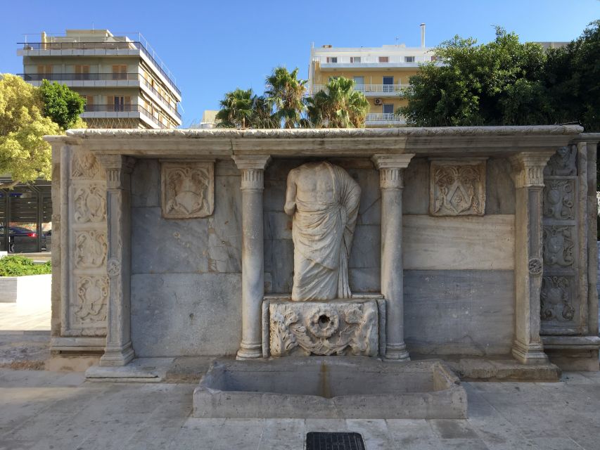 Heraklion: Guided Tour of the City and Knossos Palace Ticket - Morosini Fountain and the Central Market
