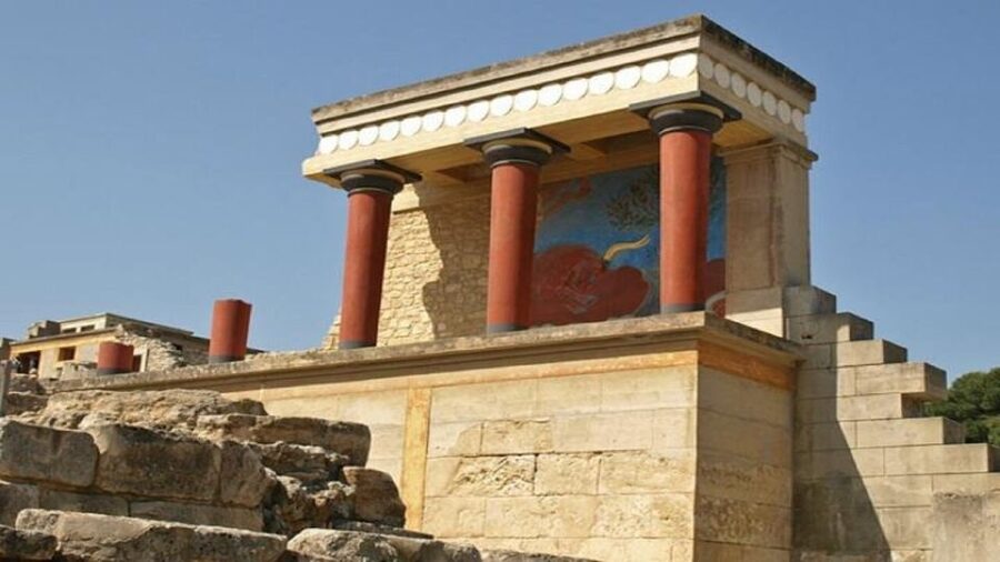 Heraklion: Knossos Palace Guided Tour Half Day - From Neolithic settlement to Minoan power