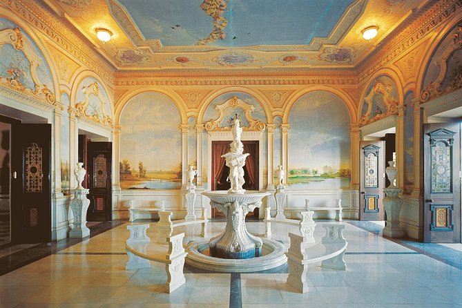 Heritage Walk with HiTea at Falaknuma Palace - The 33-meter dining table