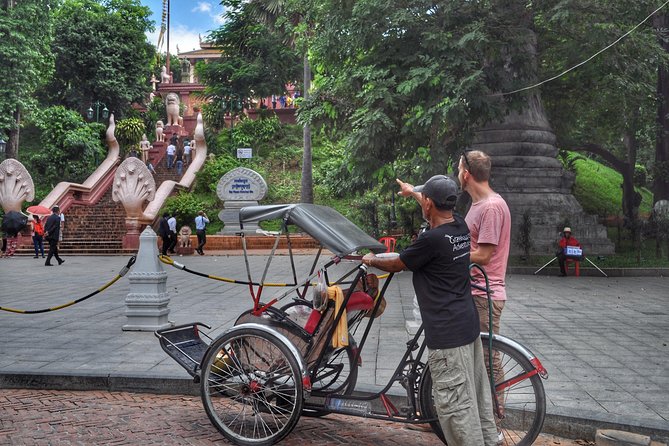 Hidden Phnom Penh City Tour, Royal Palace, Wat Phnom - Cambodia’s old Post Office
