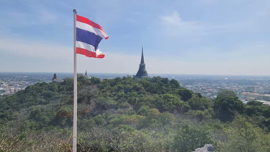 HUA HIN : Phetchaburi & Summer Palace ( Private Tour ) - Why Phetchaburi Makes a Good Day Trip from Hua Hin
