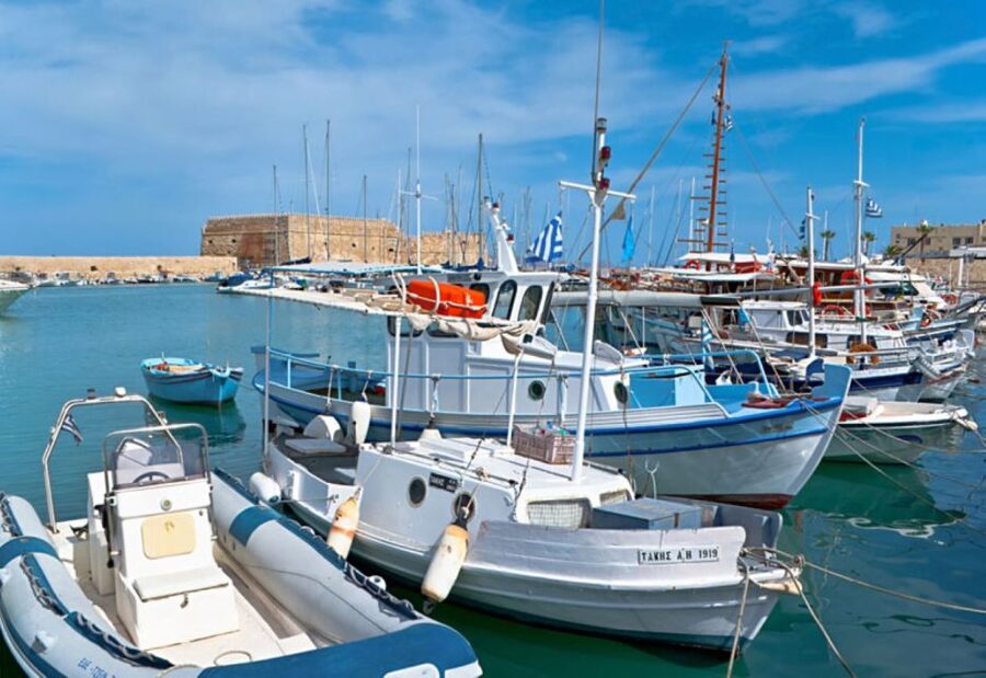 Ierapetra: Knossos Palace and Heraklion Guided City Tour - Knossos is the reason to take this tour